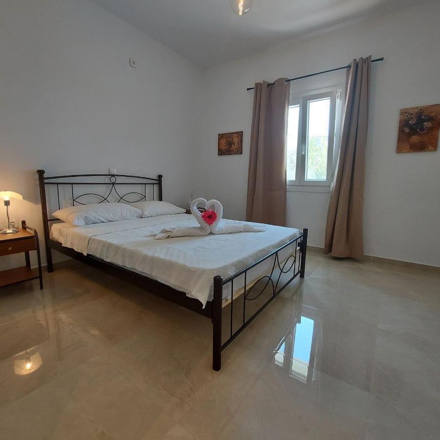 Stegio Villa Parasporos Luaran gambar
